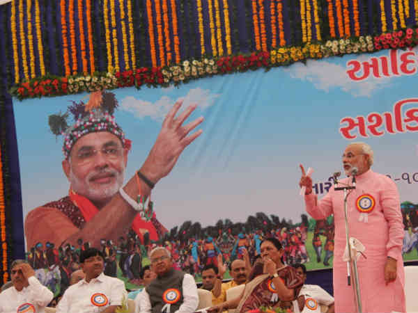 મોદીએ કોંગ્રેસના 40 વર્ષોના કાર્યો પર ઉઠાવ્યા સવાલ