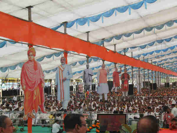 મોદીએ કોંગ્રેસના 40 વર્ષોના કાર્યો પર ઉઠાવ્યા સવાલ