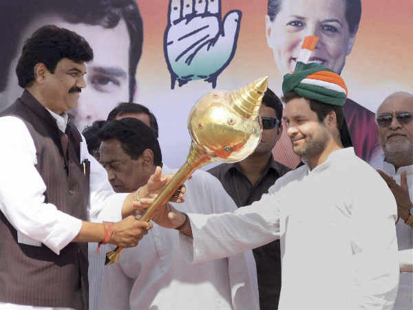 મધ્યપ્રદેશના રાહતગઢમાં રાહુલની રેલી