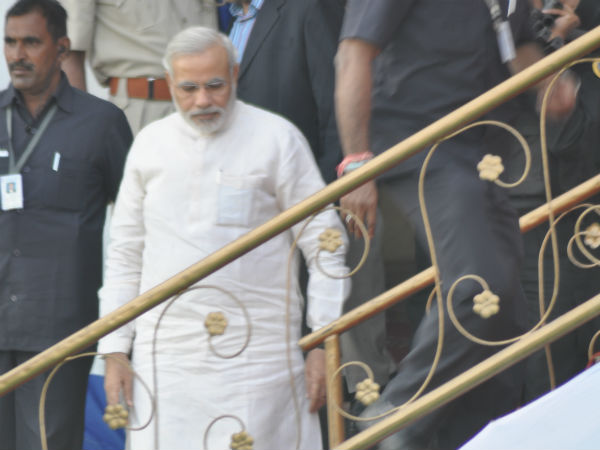 મોદીએ લગાવ્યો નારો