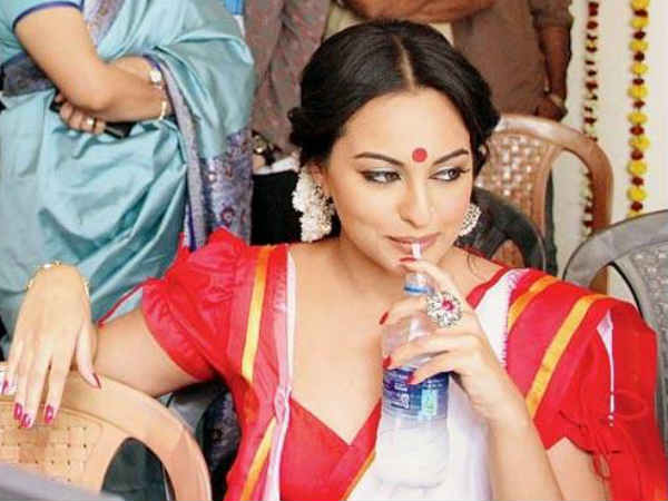તિગ્માંશુ ધુલિયા દિગ્દર્શક