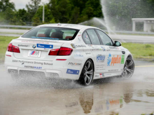 સૌથી મોટી ડ્રિફ્ટઃ 51.2 માઇલ્સ, કાર BMW M5