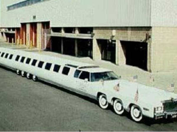 લોંગેસ્ટ કારઃ 100 ફૂટ limousine
