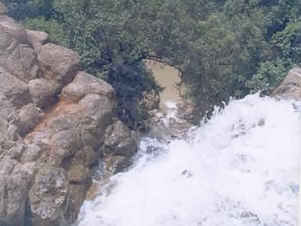 પવઇમાં પાણીનો પ્રવાહ