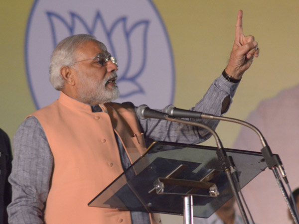 દિલ્હીની સરકાર આગ્રાને મહત્વ નથી આપતી