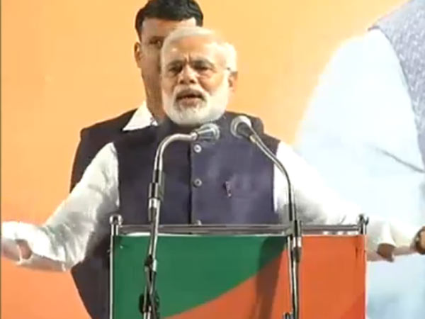 કોંગ્રેસ અને વિકાસને કંઇ લાગતુ વળગતુ નથી