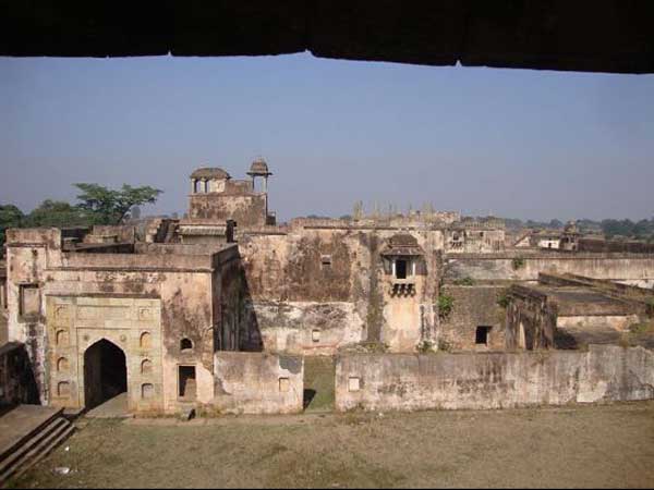 કિલ્લાનું અંદરનું દ્રશ્ય