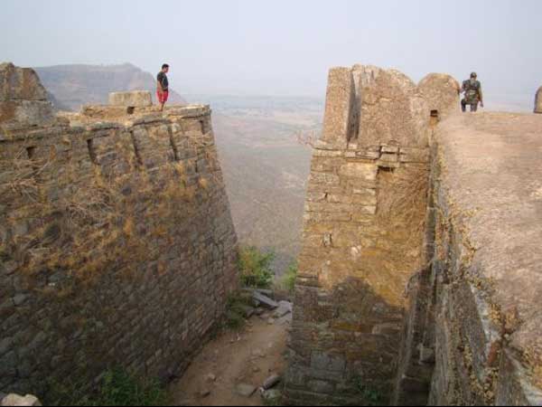 રામપાર્ટ