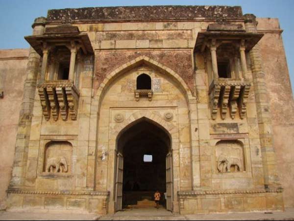 હાથી પોલ