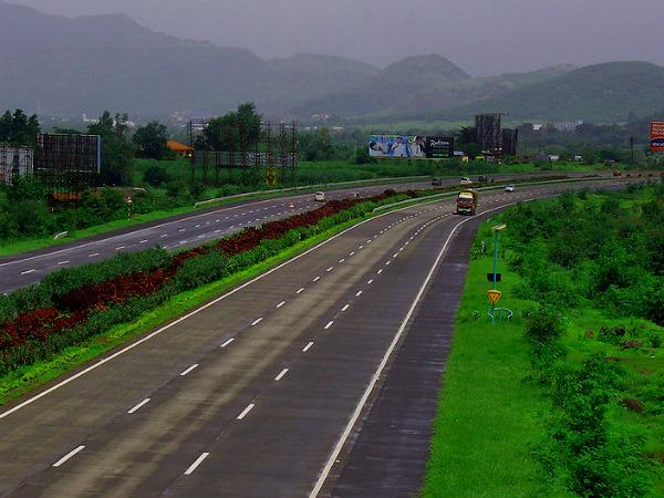 મુંબઇ-પુણે એક્સપ્રેસવે