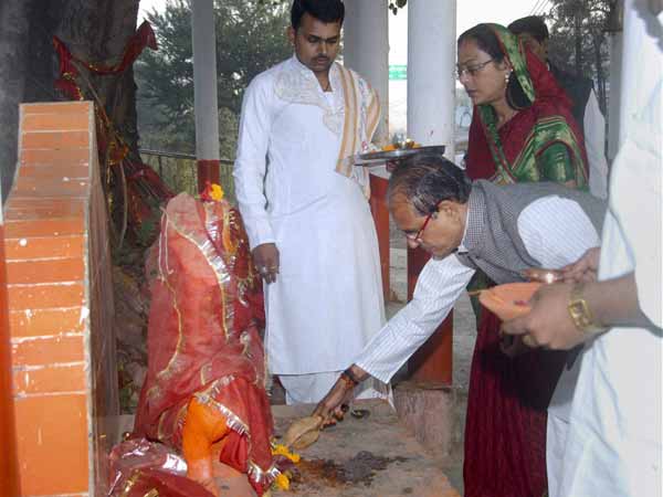 પ્રભુના દરબારમાં શિવરાજ સિંહ ચૌહાણ