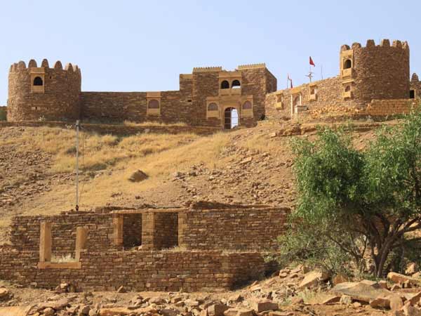 પગલાની આહટ દરેક ઘરમાં પહોંચતી