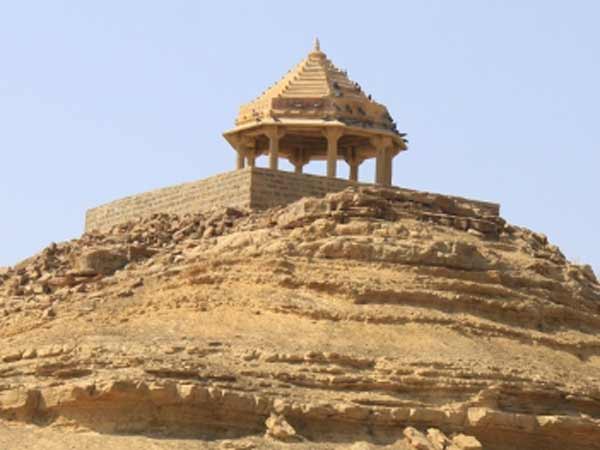 યુવતીની સુંદરતા પણ મોહિત થયો દીવાન
