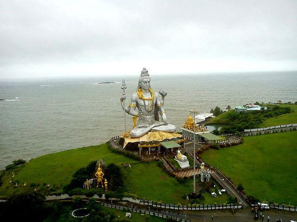 મુરૂદેશ્વર સ્થિત ભગવાન શિવની મૂર્તિ