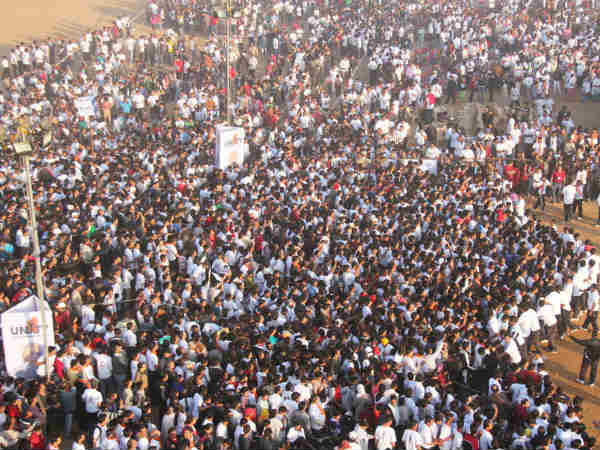 ભોપાલમાં સુષ્મા સ્વરાજે લીલી ઝંડી આપી