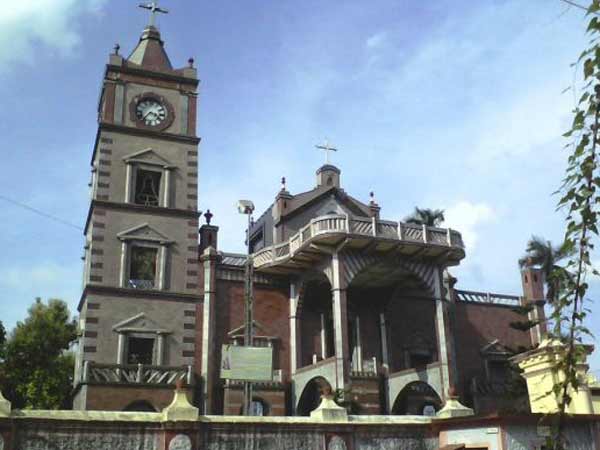 ચર્ચનું સુંદર દ્રશ્ય
