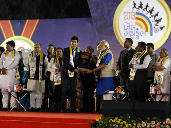 નરેન્દ્ર મોદીએ ખેલમહાકુંભ-2013નું સમાપન કર્યું