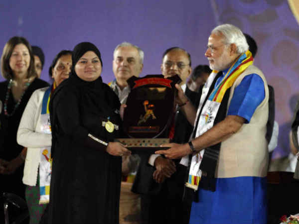 નરેન્દ્ર મોદીએ ખેલમહાકુંભ-2013નું સમાપન કર્યું