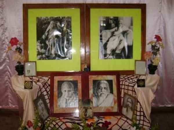 શ્રી અરવિંદ અને તેમના માતા