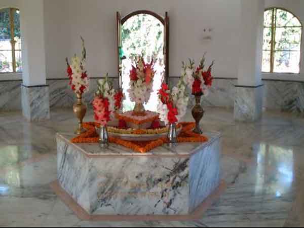 સેન્ટરની અંદરનું દ્રશ્ય
