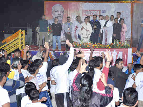 સાબરમતી મેરેથોન 2014ની તસવીરી ઝલક...