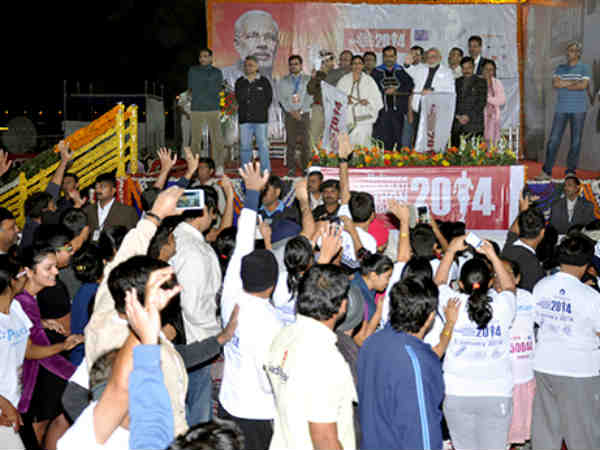 સાબરમતી મેરેથોન 2014ની તસવીરી ઝલક...