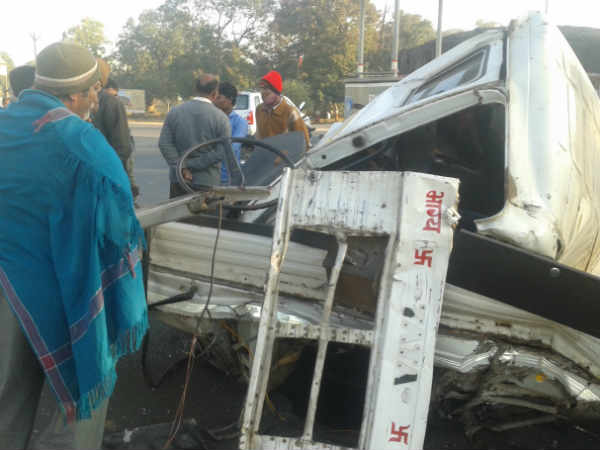 ગાંધીનગર નજીક ટ્રક અને ડમ્પર વચ્ચે અકસ્માત