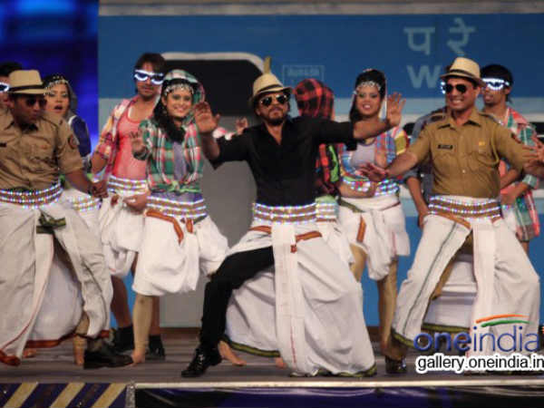 શાહરુખનું લુંગી ડાન્સ