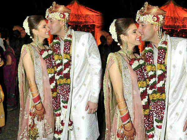 હોટેલમાં લગ્ન સમારંભ