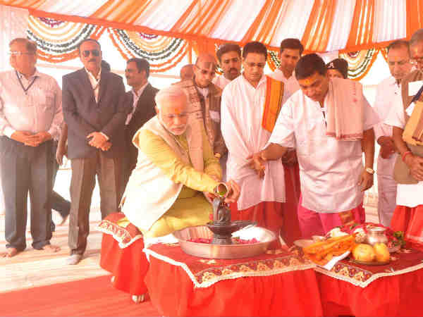 મોદીના હસ્તે શિવાર્પણ વિધિ અને પુજન વિધિ
