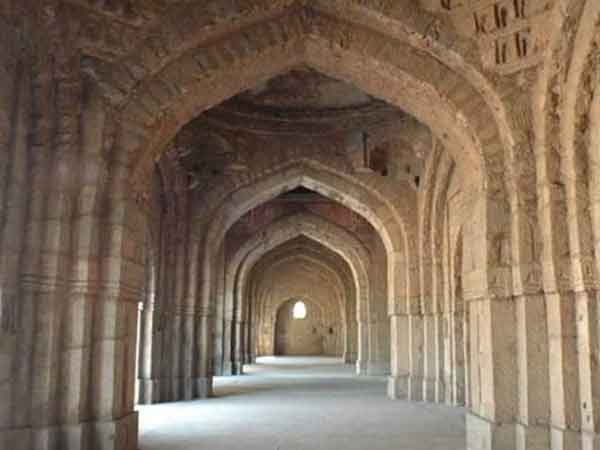 જમાલી કમાલી મસ્જિદ