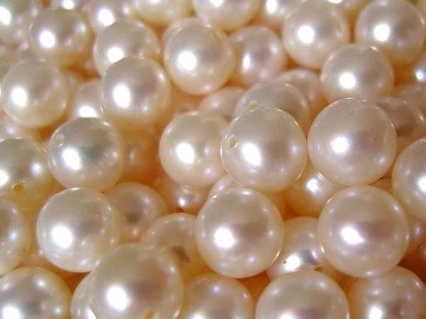 ઉપાયઃ કાળા-સફેદ મોતી