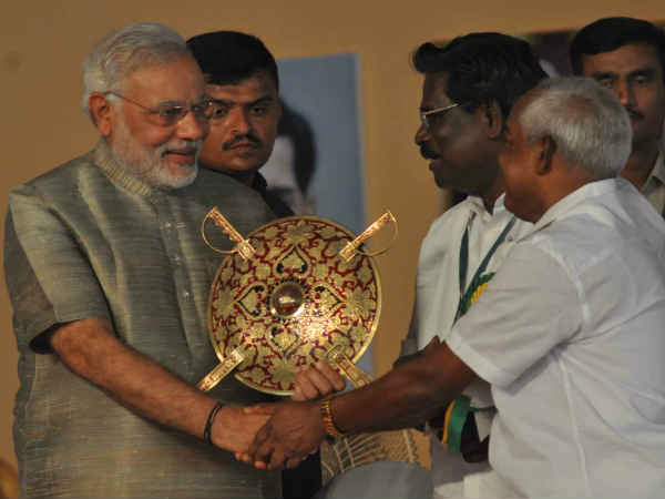 મહાપુરુષો કાંતો નીચી જ્ઞાતિ અથવા દલિત