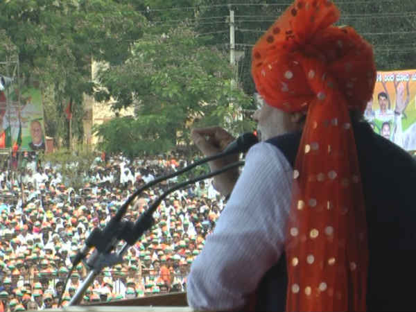 કોંગ્રેસ-ભ્રષ્ટાચાર જોડકાં બહેનો