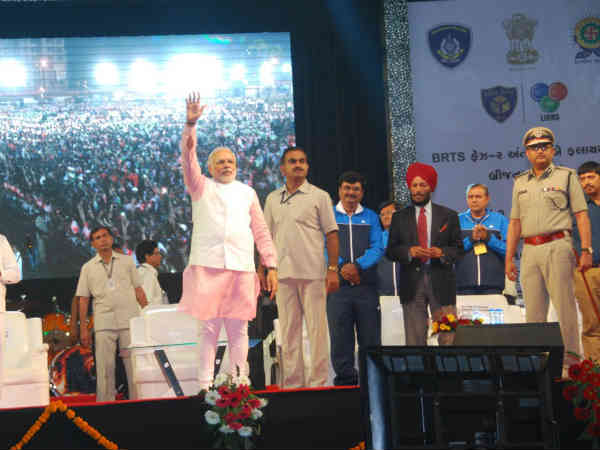 સુરત નાઇટ મેરેથોનમાં મિલ્ખા સિંઘ