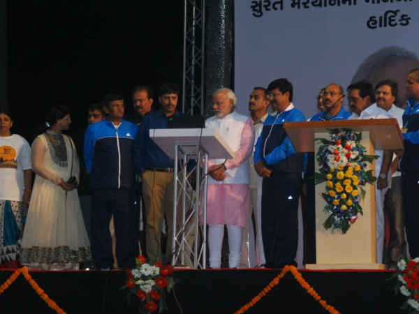 સુરત નાઇટ મેરેથોનમાં મિલ્ખા સિંઘ