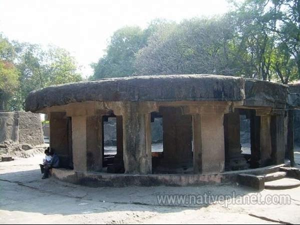 મંદિરનો બહારનો નજારો