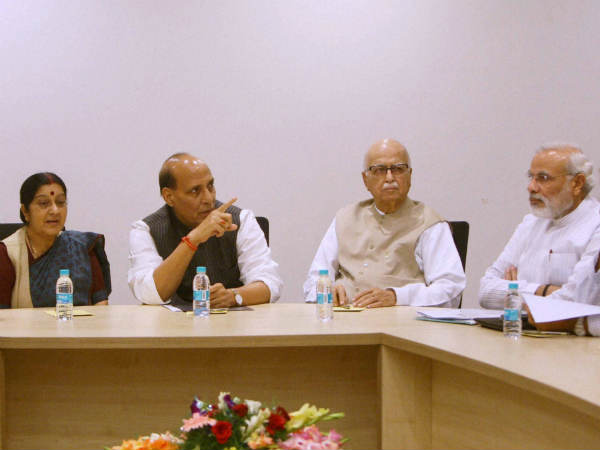 ભાજપમાં આવી સ્થિતી પેદા કેમ થઇ?
