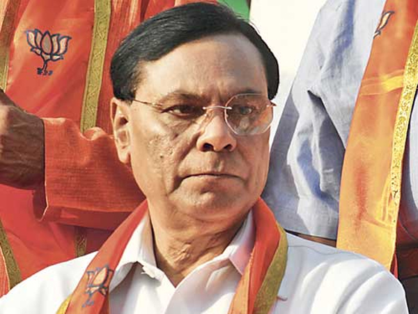 હરિન પાઠક, ભાજપ નેતા