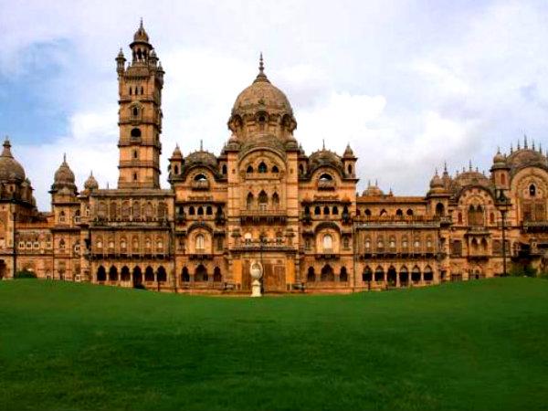 વડોદરાનો મહેલ