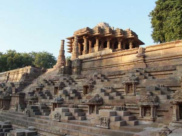 મોઢેરા સૂર્ય મંદિર