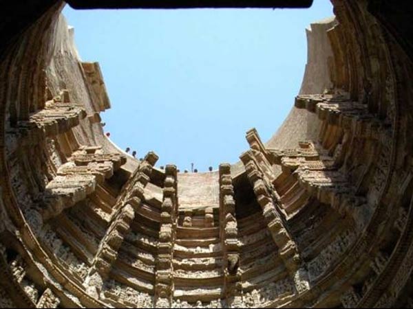 રાણીની વાવ