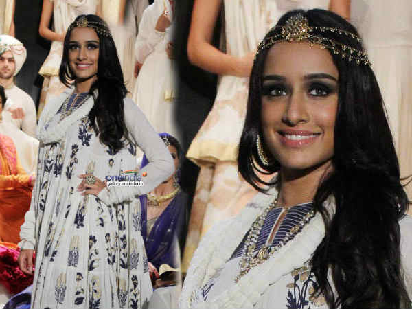 રોહિત બાલ માટે રૅમ્પ પર શ્રદ્ધા કપૂર
