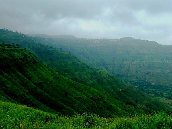 પરફેક્ટ પેરાગ્લાઇડિંગ માટે પંચગીની