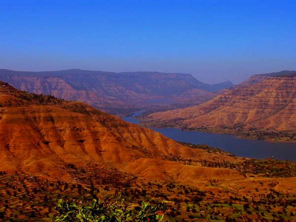 એક વિચિત્ર પરંતુ મોહક હિલ સ્ટેશન છે પંચગીની