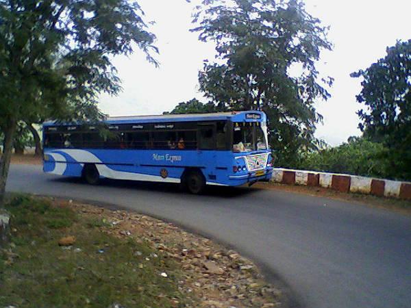 ઉપર જતા વાહનોને જગ્યા આપો