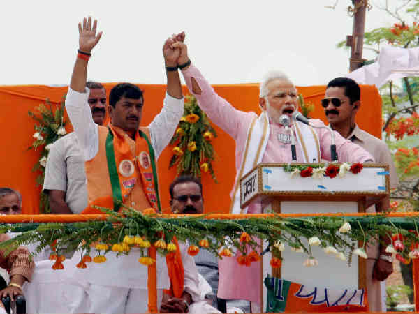 સંત કબીર નગરમાં મોદીની રેલી