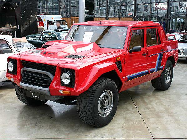 લેમ્બોર્ગિની એલએમ 002 (Lamborghini LM002)