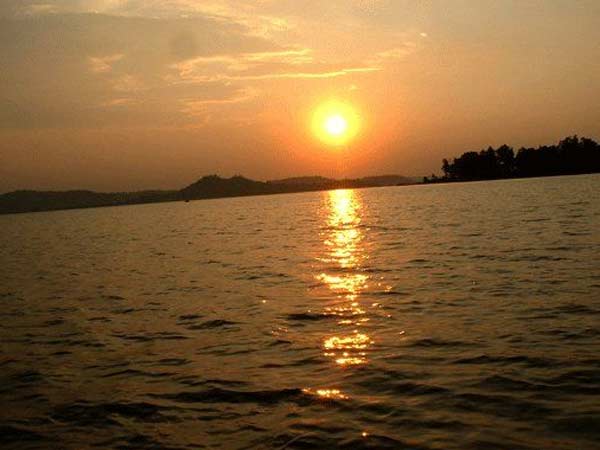 સૂર્યાસ્તનું એક સુંદર દ્રશ્ય