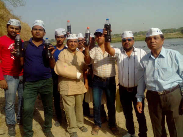 સાબરમતી નદી પર મોદીની 'પોલ' ખોલતી 'આપ'